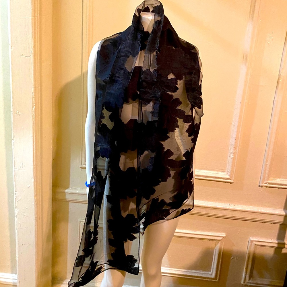 Transparent Scarf (Flowers) - Picture 1 of 4